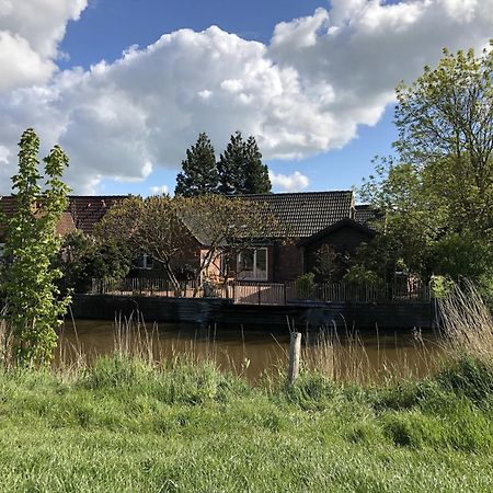 Villa Haus Am Kanal Krummhörn Exterior foto